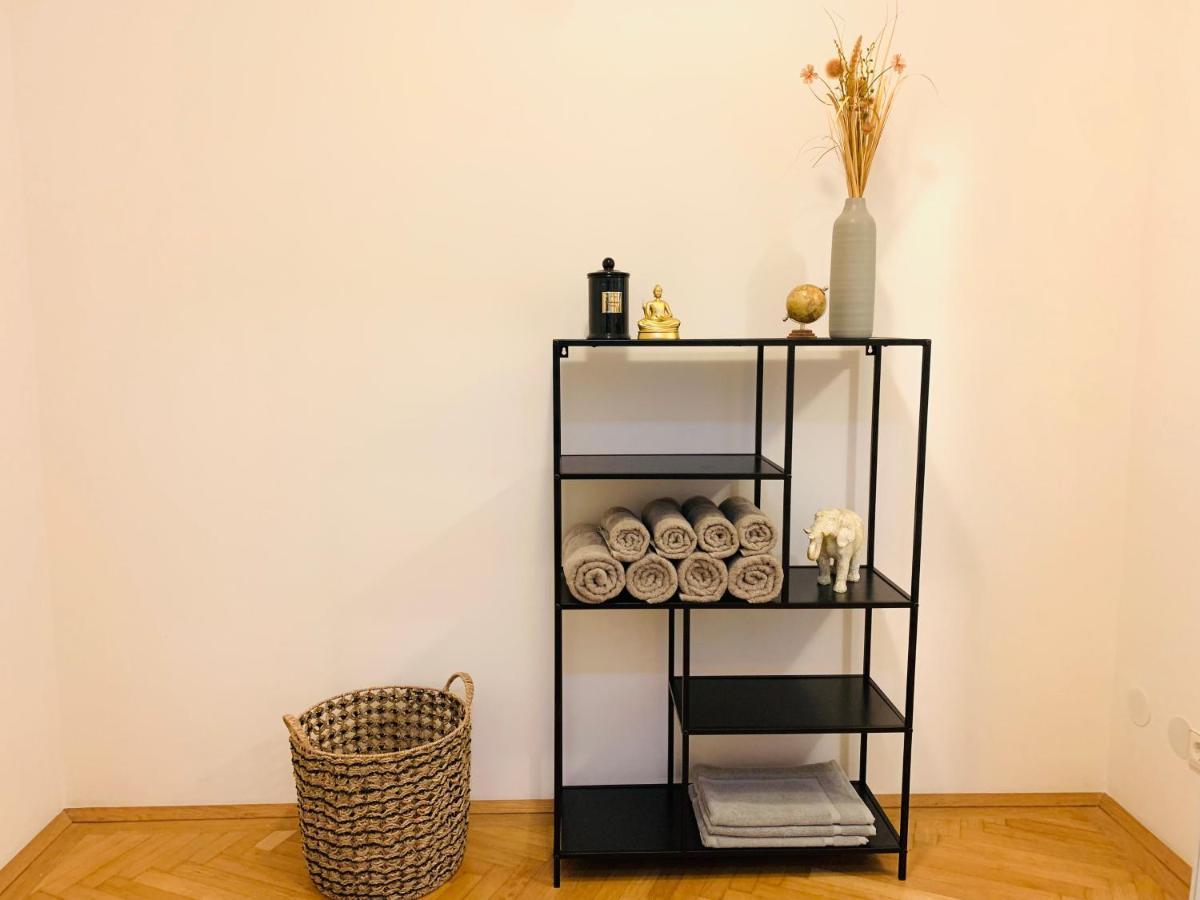 Ruhige Wohnung Im Gasometer Wien *Wifi*U3*Netflix* Extérieur photo